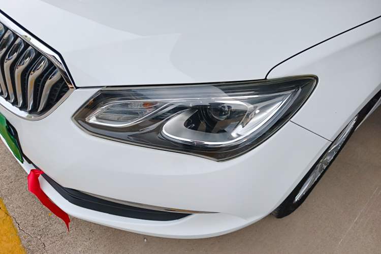 Used Buick GT 2015 15N Automatic Deluxe Edition Left Front Headlight