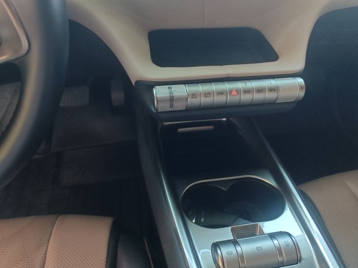 BYD Dolphin 2023 420 km Fashion Edition — снимка 16