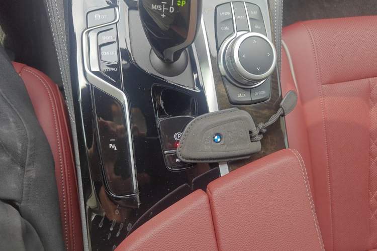 Used BMW 5 Series 2022 Restyled 525Li M Sport Package
