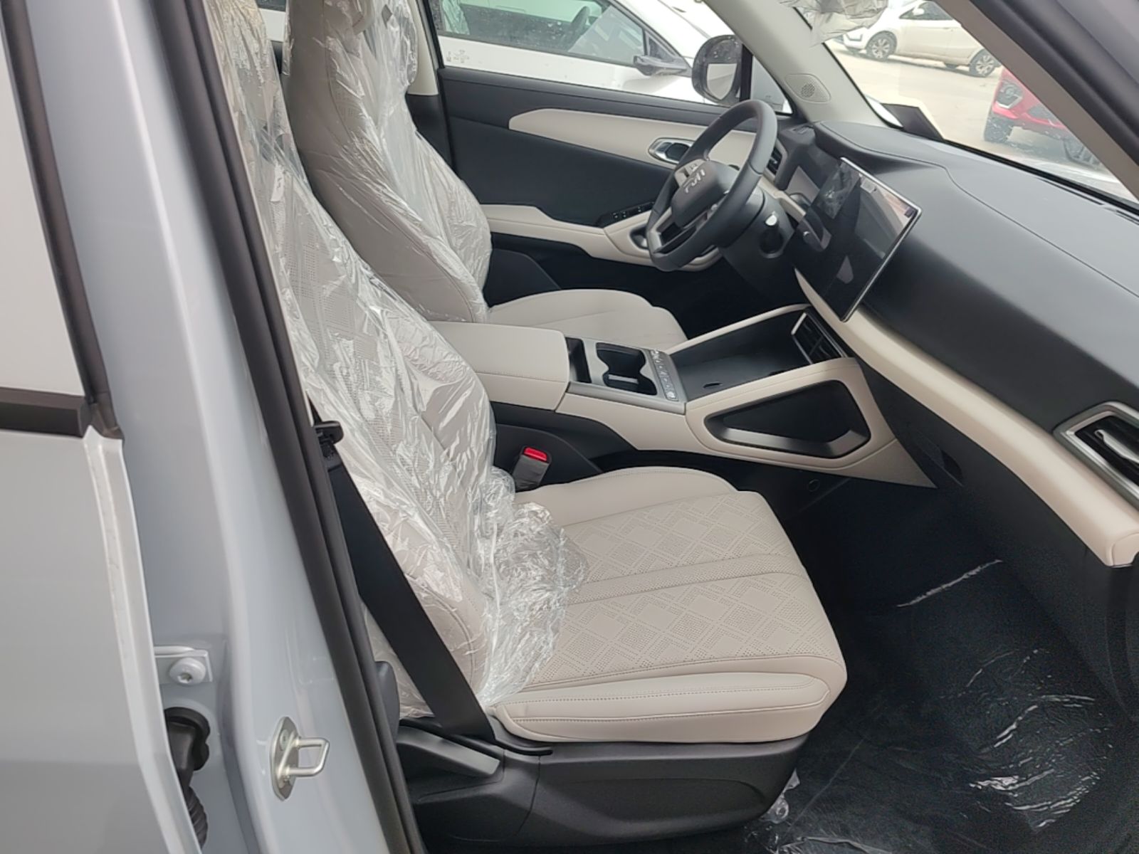 BYD Yuan UP 2025 Intelligent Driving Version 401 KM Dynamic Edition — снимка 19