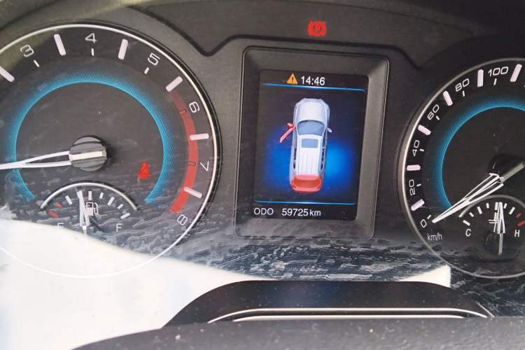 Used Haval H2 2017 Red-Label 1.5T Manual Two-Wheel Drive Luxury Model