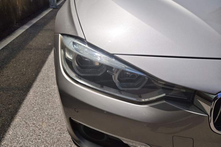 Used BMW 3 Series 2016 320Li Luxury Design Package Right Front Headlight