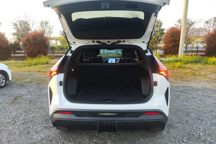 Used Geely Auto Emgrand X7 Sport 2023 Boyue COOL 1.5TD Friend Edition Trunk