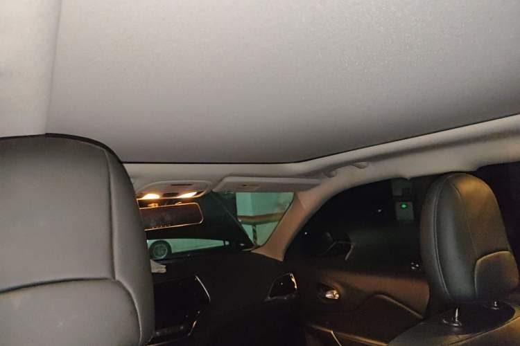 Used Jeep Cherokee 2020 2.0T Two-Wheel Drive Leading Edition