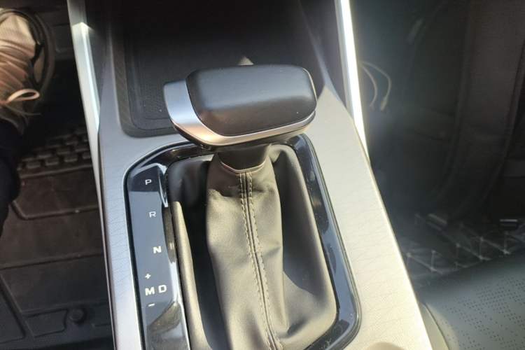 Used Geely Auto Emgrand 2023 4th Generation Champion Edition 1.5L CVT Prestige Model
