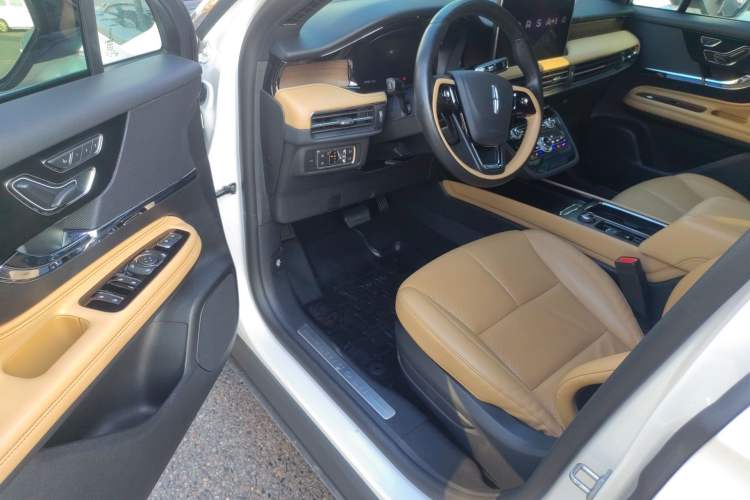 Used Lincoln Corsair 2022 2.0T Two-Wheel Drive Luxury Edition