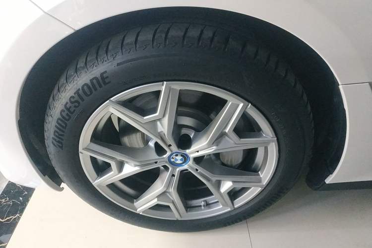 Used BMW i3 2024 eDrive 35 L
