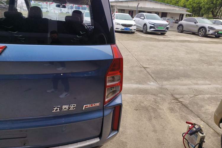 Used Wuling Hongguang PLUS 2020 1.5L Manual Standard Edition 5 Seats Right Rear Taillight
