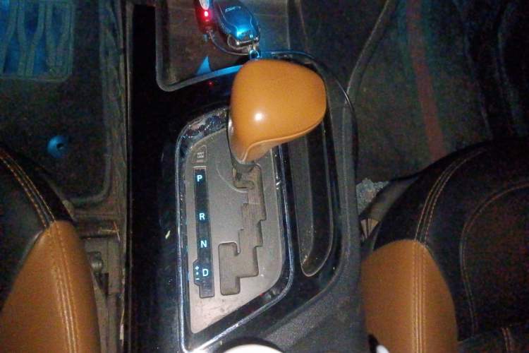 Used Soueast DX7 2015 1.5T Automatic Prestige Model
