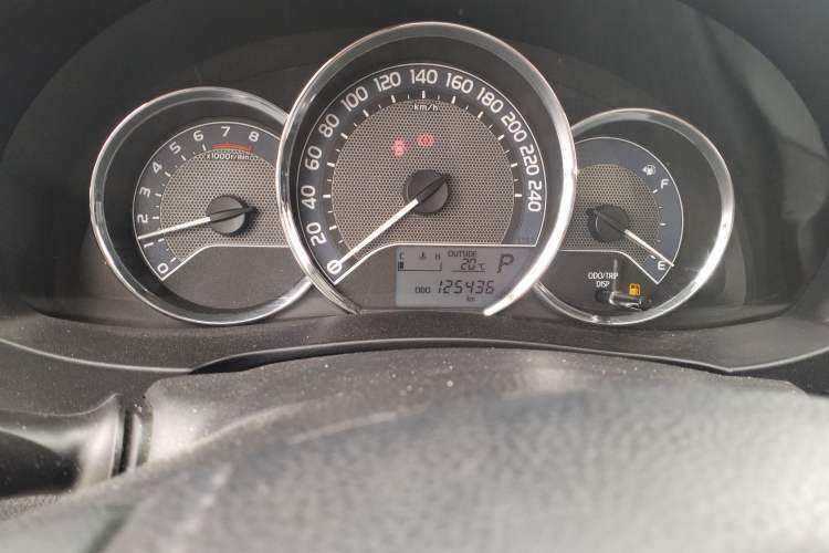 Used Toyota Levin 2016 1.6G CVT Elite Edition Odometer Close Up