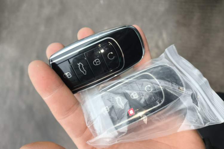 Used Chery Tiggo 9 C-DM 2025 1.5T 106KM Ultra-Comfort Edition 5 Seats Lithium-NMC
