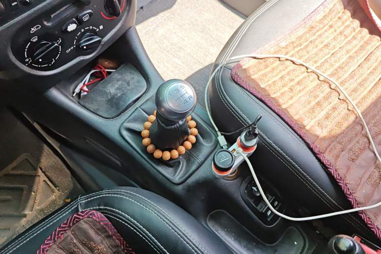 Used Peugeot 207 2011 Hatchback 1.4L Manual Yule Edition Gear Lever