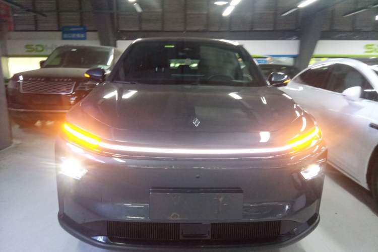 Used Livan Livan 7 2023 605 km ZHU FENG