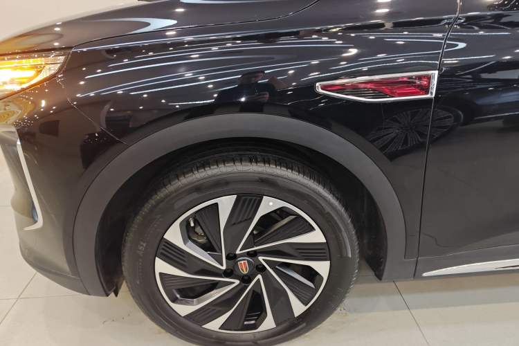 Used Hongqi HS7 PHEV 2024 2.0T PHEV Four-Wheel Drive Flagship Edition 6 Seats Left Front Wheel Hub