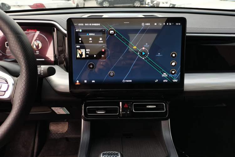 Used GAC Trumpchi GS8 2024 Linghang Series 2.0 TGDI Two-Wheel Drive Luxury Smart Connectivity Version
