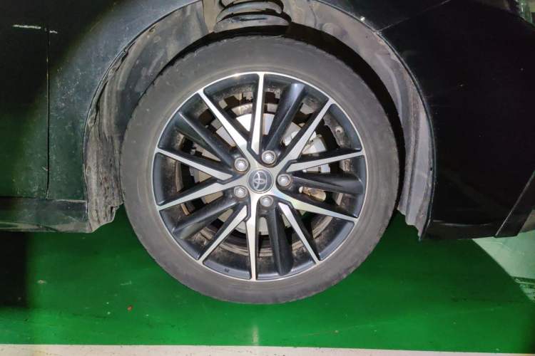 Used Toyota Camry 2019 Revised Version 2.0S Fēngshàng Edition
