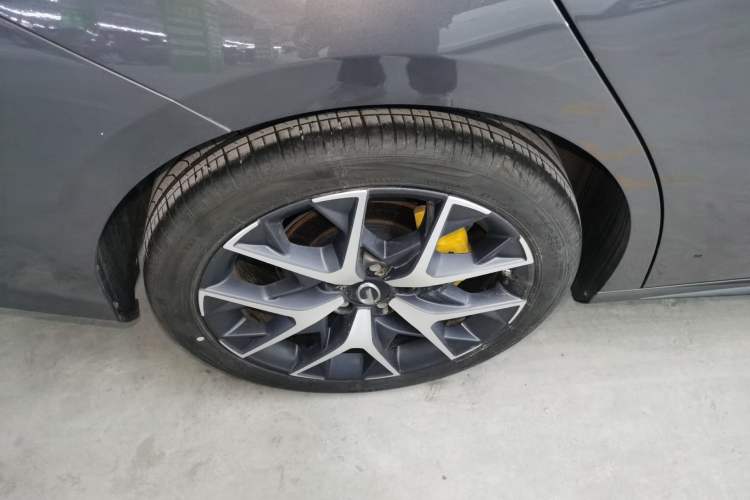 Used GAC Trumpchi EMPOW 2021 270T DCT J16 Version Right Rear Wheel Hub