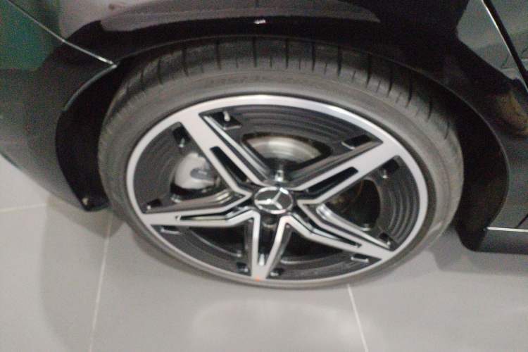 Used Mercedes-Benz A AMG 2025 AMG A 35 4MATIC Right Rear Wheel Hub