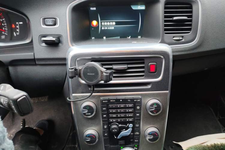 Used Volvo S60 2016 S60L T3 Smart Drive Edition Audio And AC Panel