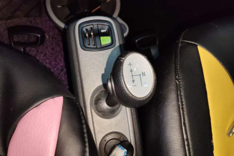 Used smart fortwo 2012 1.0 MHD Hardtop Comfort Edition Gear Lever