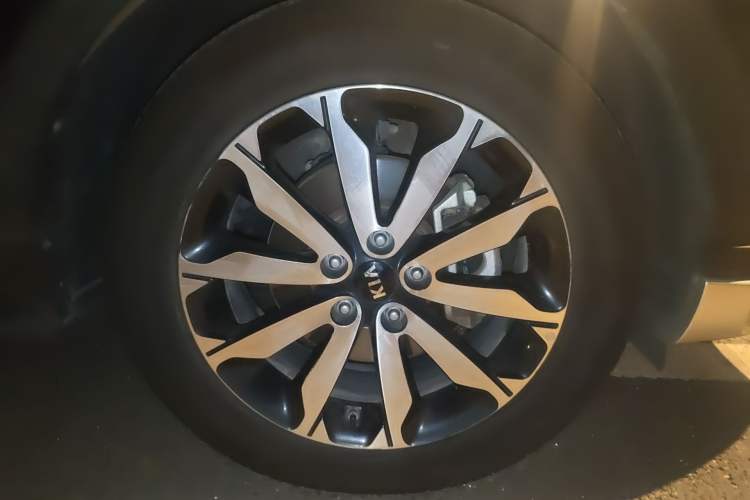 Used Kia KX5 2017 1.6T Automatic Two-Wheel Drive 15th Anniversary Special Edition DLX
