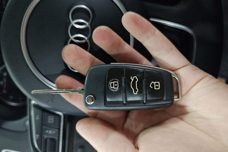 Used Audi Q3 2015 35 TFSI Comfort Model
