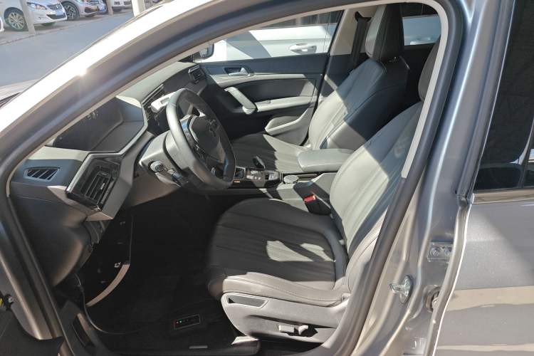 Used Peugeot 408 2024 360THP "Da Da" Model – Latou Edition Left Front Seat