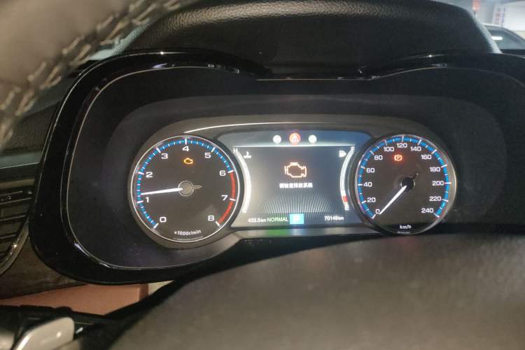 Used GAC Trumpchi GS8 2017 320T Two-Wheel Drive Luxury Smart Connectivity Version (7 Seats) Instrument Cluster