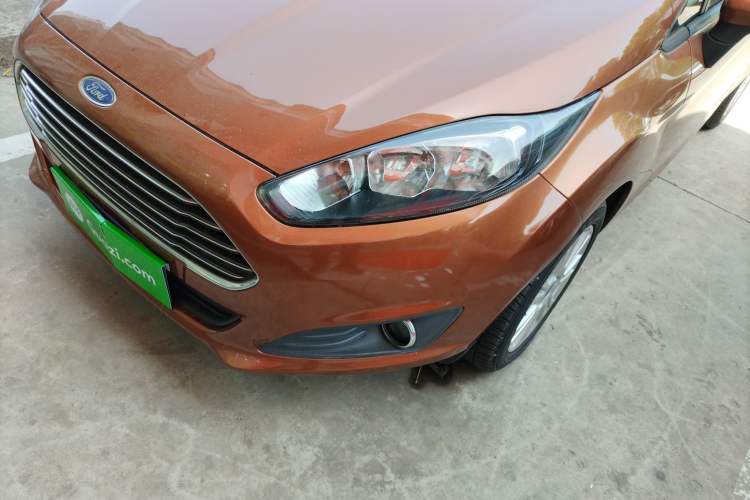 Used Ford Fiesta 2013 Hatchback 1.5L Automatic Fashion Edition
