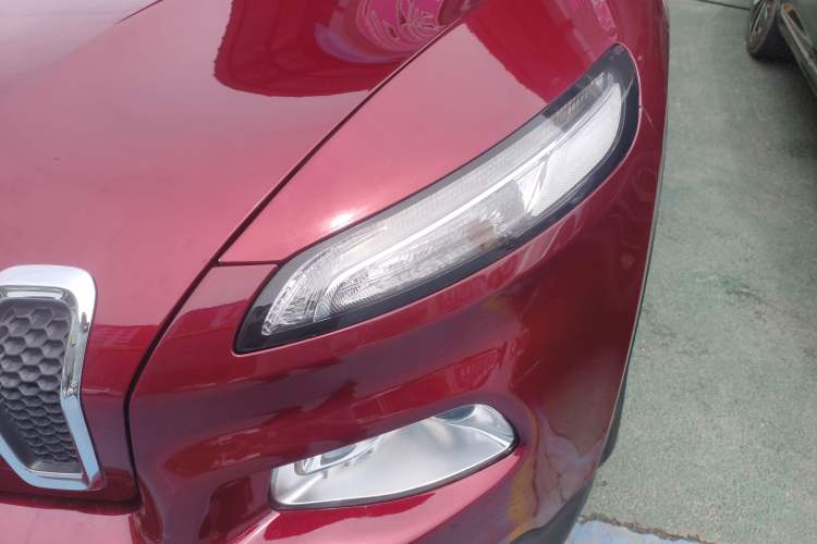 Used Jeep Cherokee 2016 2.0L Superior Edition