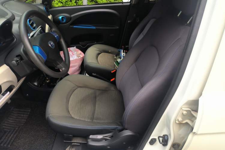 Used JMEV E200N  Left Front Seat