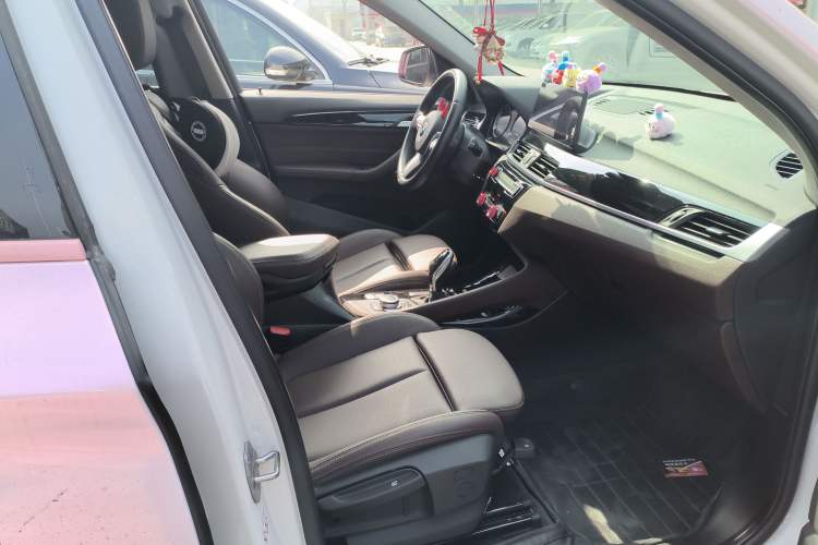 Used BMW X1 2022 sDrive20Li Luxury Model Right Front Seat