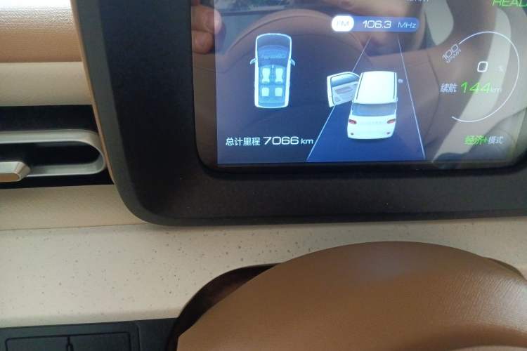 Used Wuling Hongguang MINIEV 2024 3rd Generation 215km Youth Edition Odometer Close Up