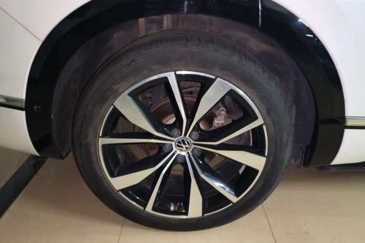 Used Volkswagen Talagon 2021 380TSI Four-Wheel Drive R-Line Touareg Edition