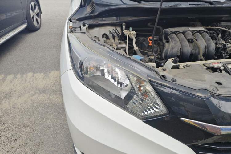 Used Honda Vezel 2015 1.5L CVT two-wheel drive Comfort trim
