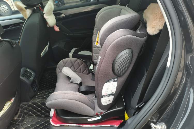 Used Volkswagen Tayron 2022 280TSI Two-Wheel Drive Luxury Smart Connectivity Version Left Rear Seat