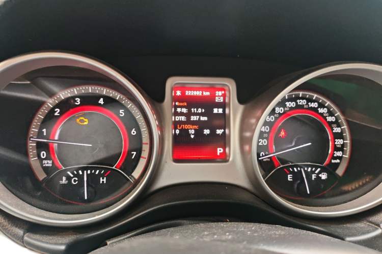 Used Dodge Journey 2013 2.4L Two-Wheel Drive Luxury Version Instrument Cluster