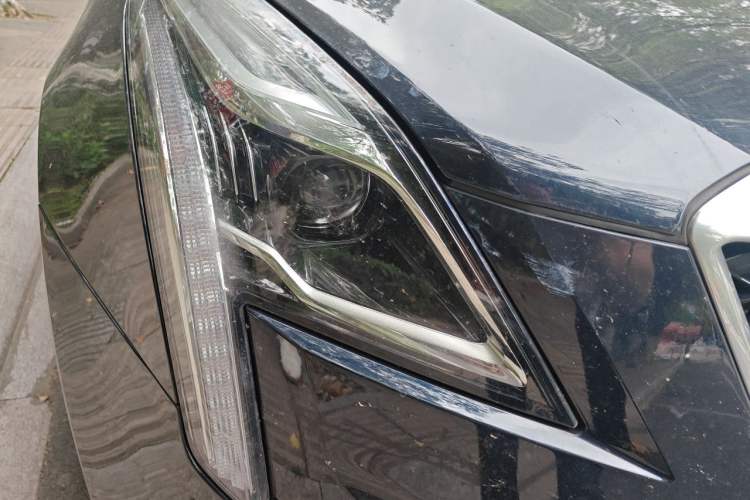 Used Cadillac XT5 2022 2.0T Four-Wheel Drive Luxury Version (Hummingbird Edition)
