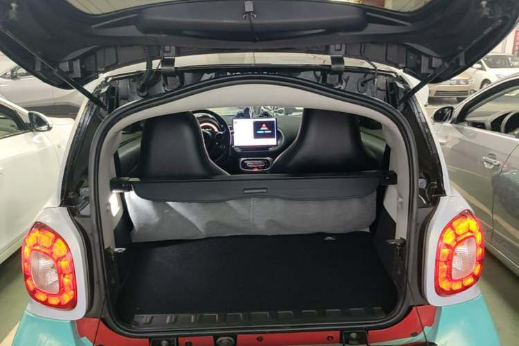 Used smart fortwo 2015 1.0L 52 kW Hardtop Passion Edition