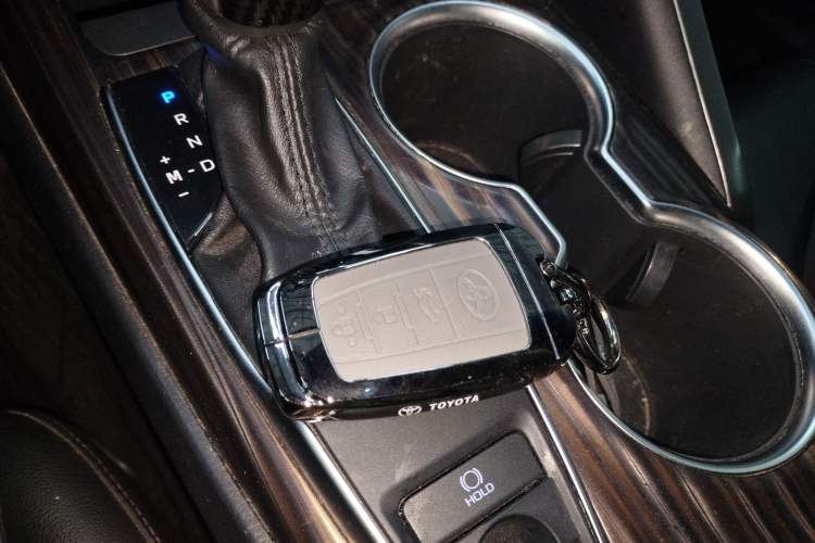 Used Toyota Camry 2019 2.0G Luxury Edition China VI Standard