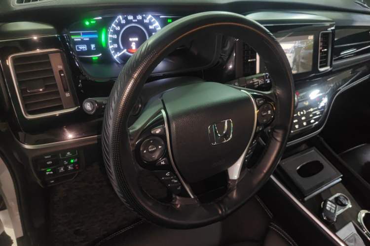 Used Honda Elysion 2019 2.0L Hybrid Comfort Edition
