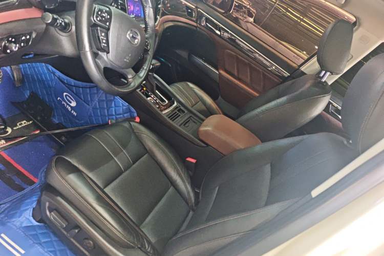 Used GAC Trumpchi GS8 2017 320T Two-Wheel Drive Luxury Edition (7 Seats)
