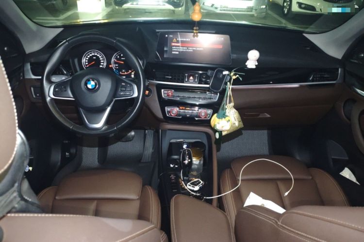 Used BMW X1 2020 sDrive25Li Leading Model Center Console