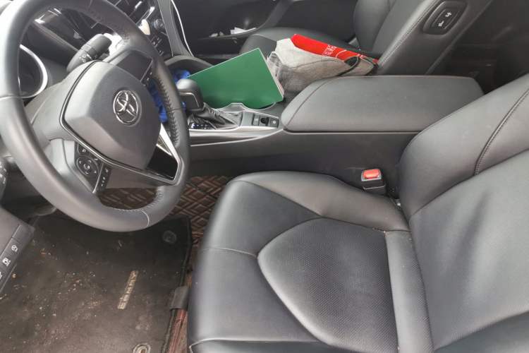 Used Toyota Camry 2023 2.0GVP Premier Edition
