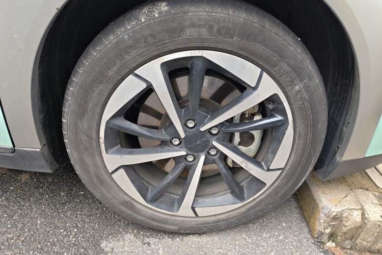 Used AION Y 2023 Younger Star Edition