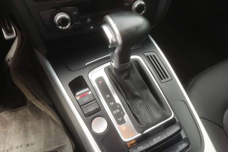 Used Audi A4L 2016 35 TFSI Collector's Edition Automatic Standard Model
