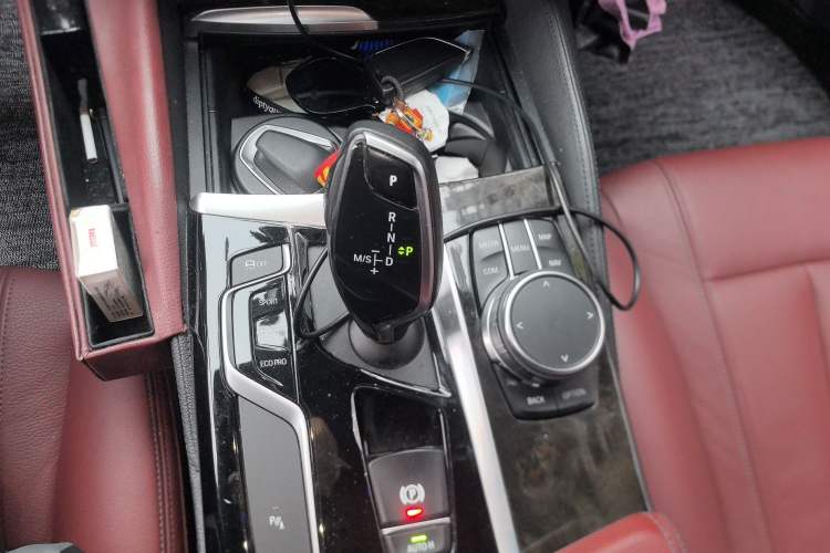 Used BMW 5 Series 2018 Restyled 530Li Leading Edition M Sport Package
