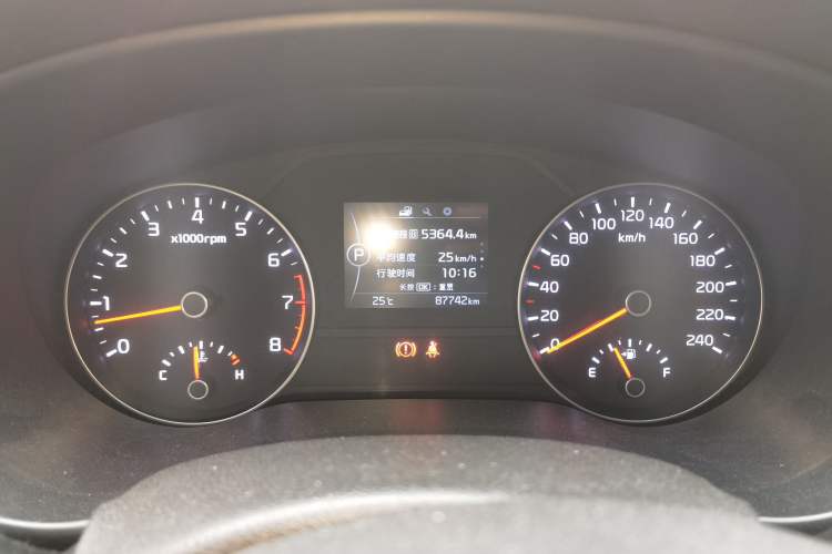 Used Kia KX5 2017 1.6T Automatic Two-Wheel Drive 15th Anniversary Special Edition DLX Instrument Cluster