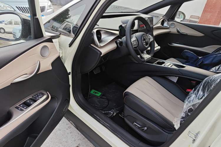 Used BYD Dolphin 2025 420km Free Edition
