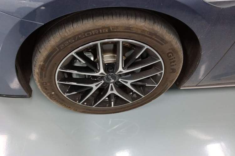 Used BYD Seal 2024 HONOR Edition DM-i 1.5L 121km Luxury Model Exterior 4